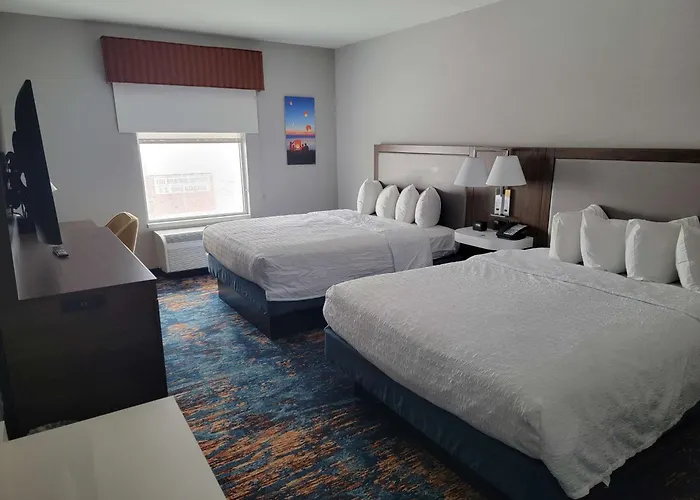 Hampton Inn & Suites Erie Bayfront