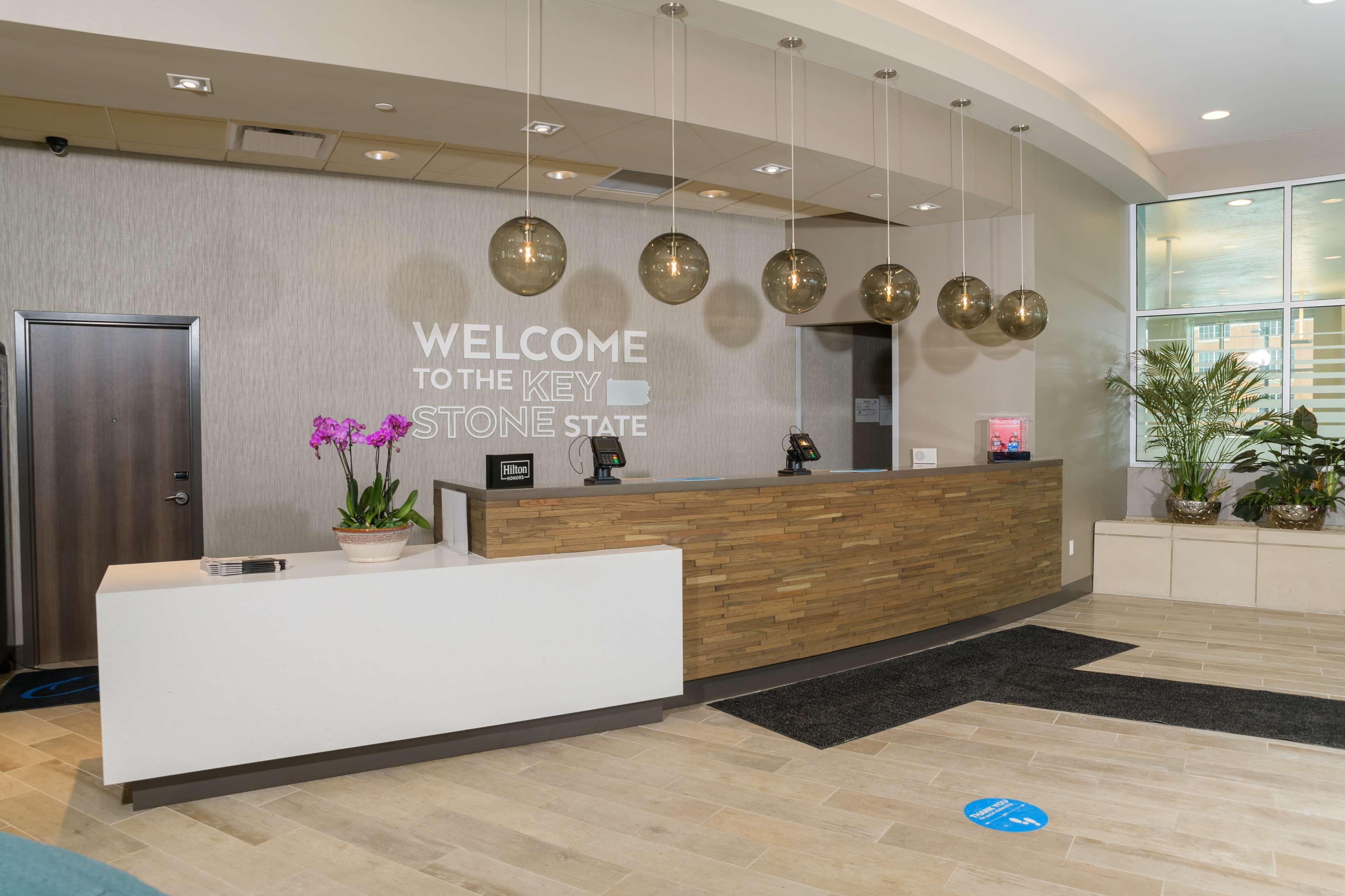 Hampton & Bayfront Hotel Erie