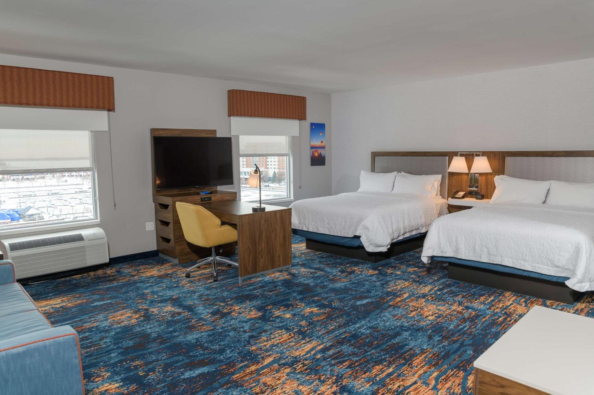 Hotel Hampton & Bayfront 3*