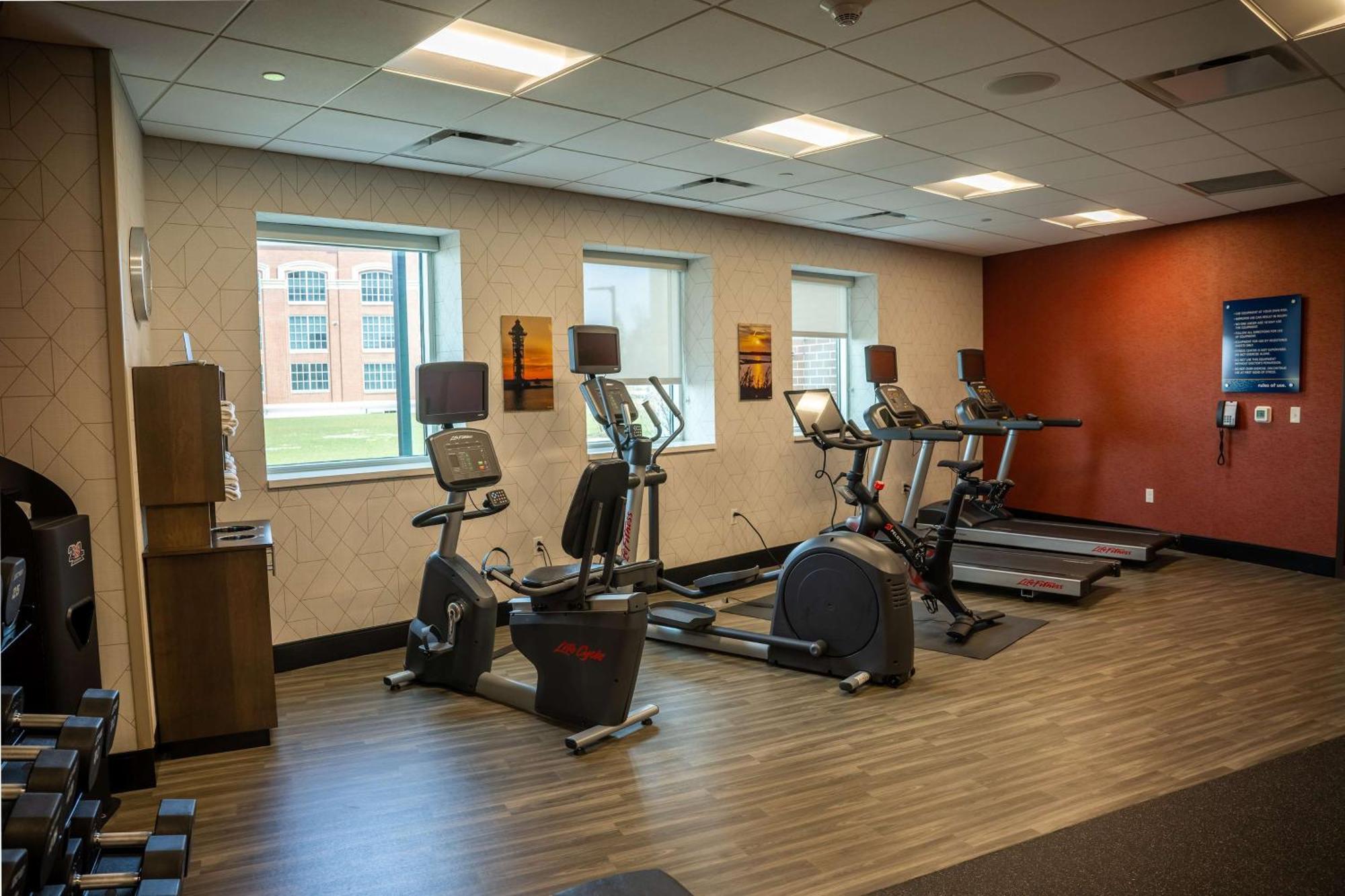 Hampton & Bayfront Hotel Erie